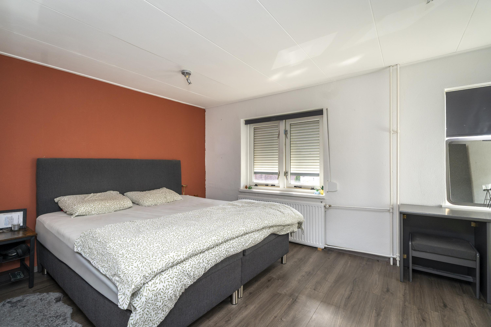 Tussenwoning te koop: Van Alphenstraat 37, Tilburg