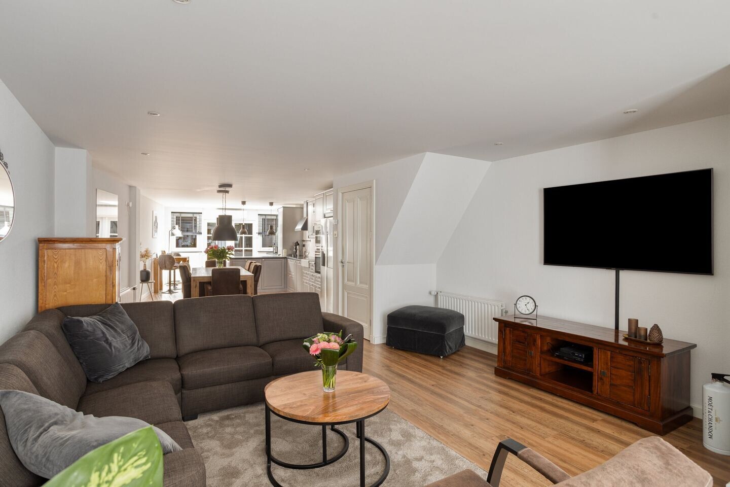 Tussenwoning te koop: Hoefstraat 186, Tilburg