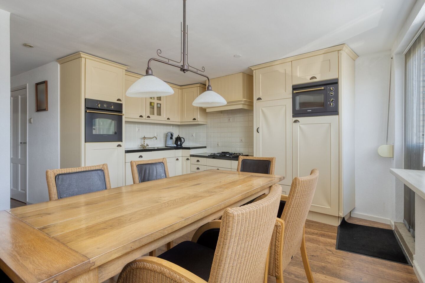 Tussenwoning te koop: Hoefstraat 186, Tilburg