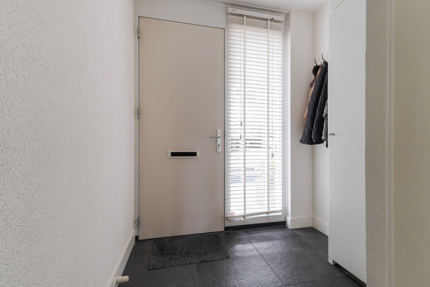 Tussenwoning te koop: Sint Pieterspark 127, Tilburg