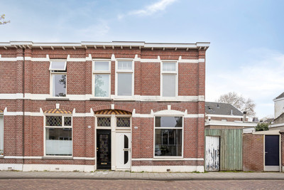 Hoogvensest. 67