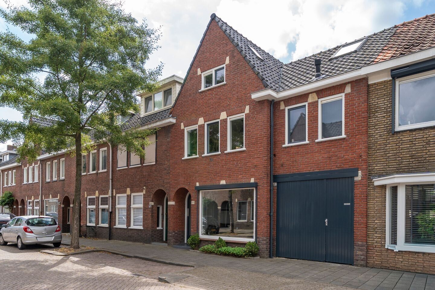 Tussenwoning te koop: Galjoenstraat 112, Tilburg