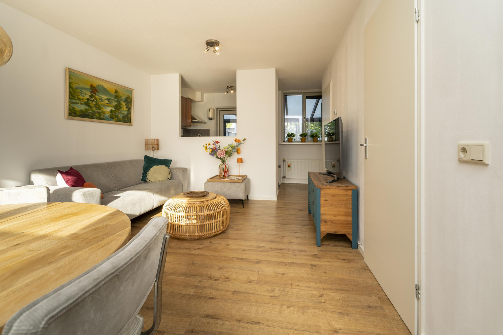 Tussenwoning te koop: Veluwestraat 10, Tilburg