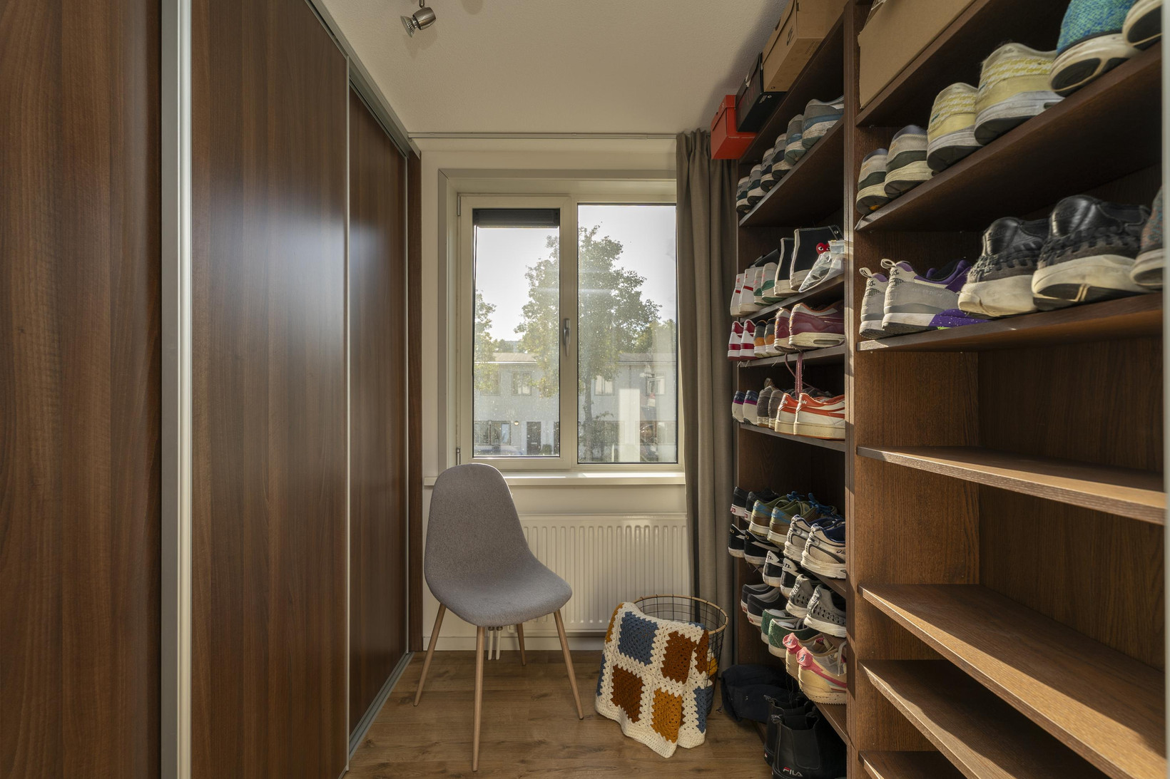 Tussenwoning te koop: Veluwestraat 10, Tilburg