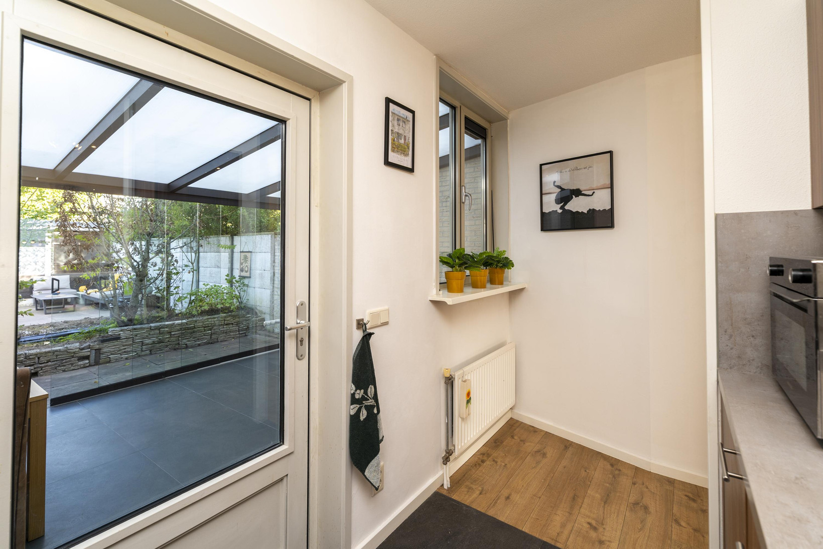 Tussenwoning te koop: Veluwestraat 10, Tilburg