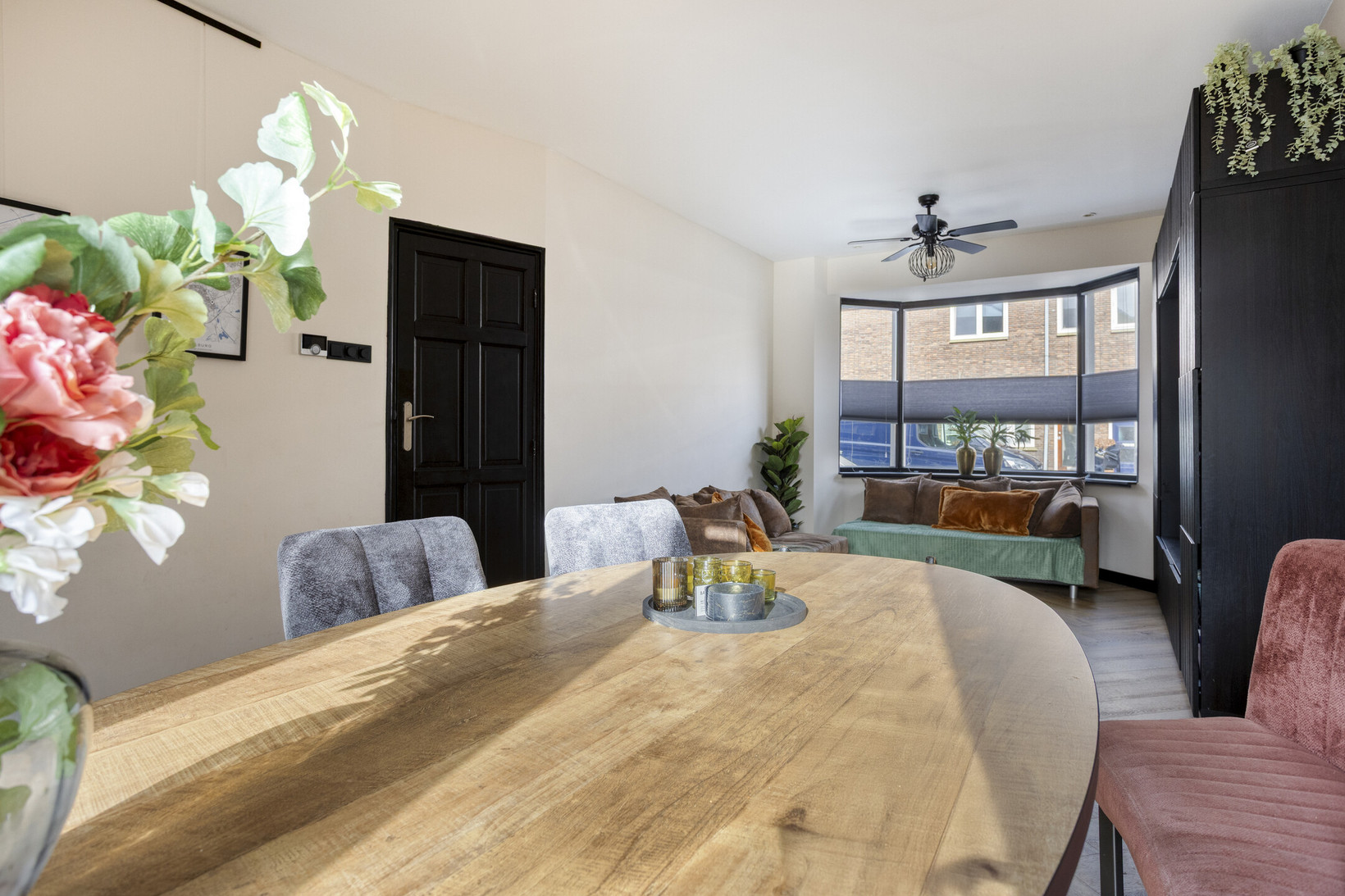 Hoekwoning te koop: Jan Maurits van Nassaustraat 38, Tilburg
