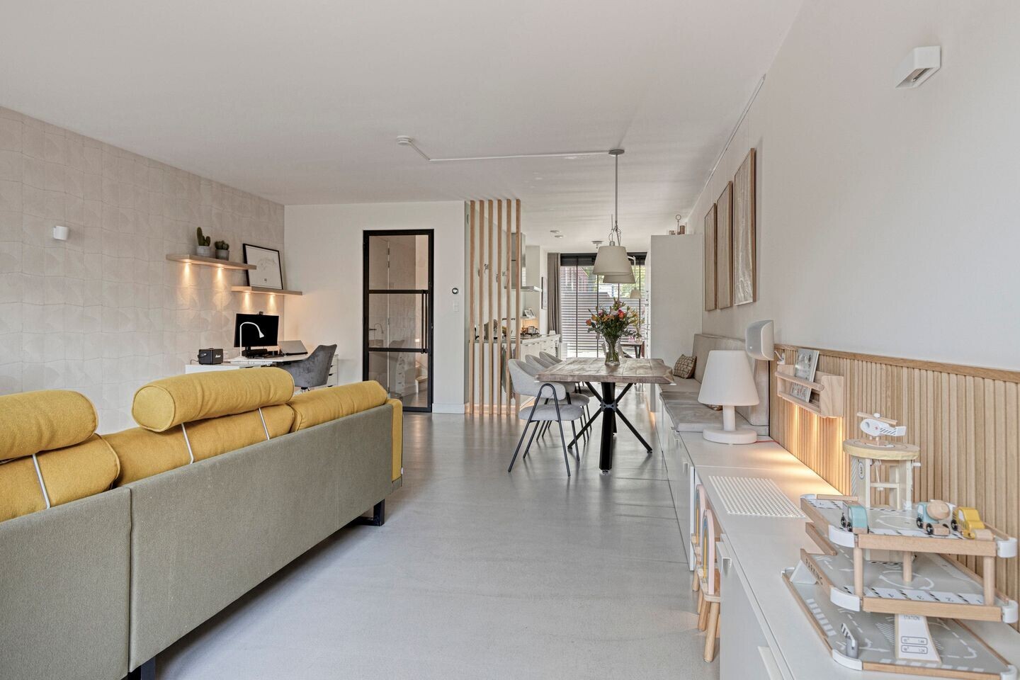 Tussenwoning te koop: De Werf 195, Tilburg