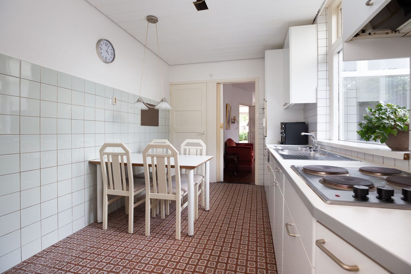 Tussenwoning te koop: Van Heutszstraat 54, Tilburg