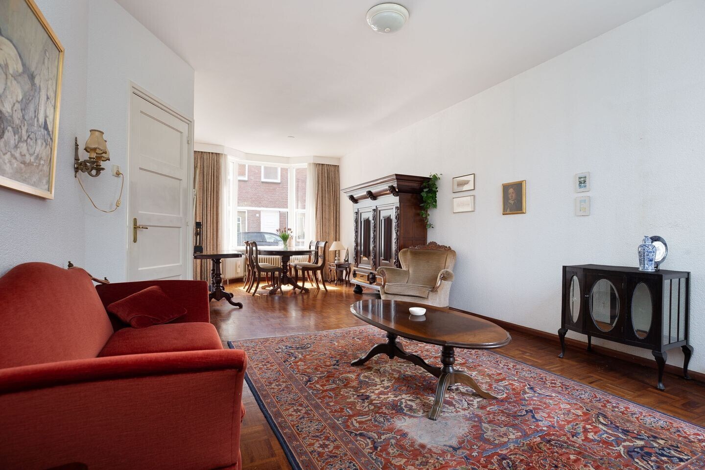 Tussenwoning te koop: Van Heutszstraat 54, Tilburg