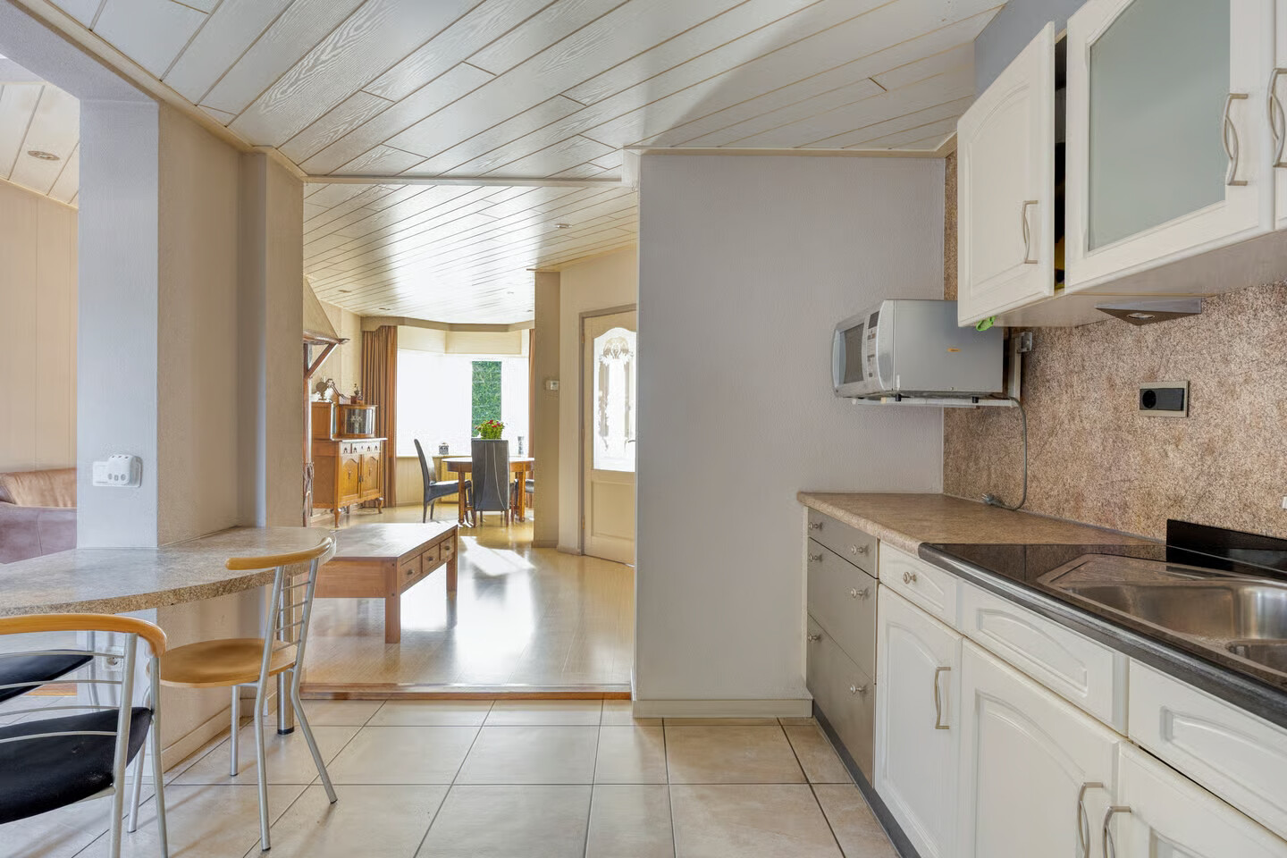 Tussenwoning te koop: Ringbaan-Zuid 105, Tilburg