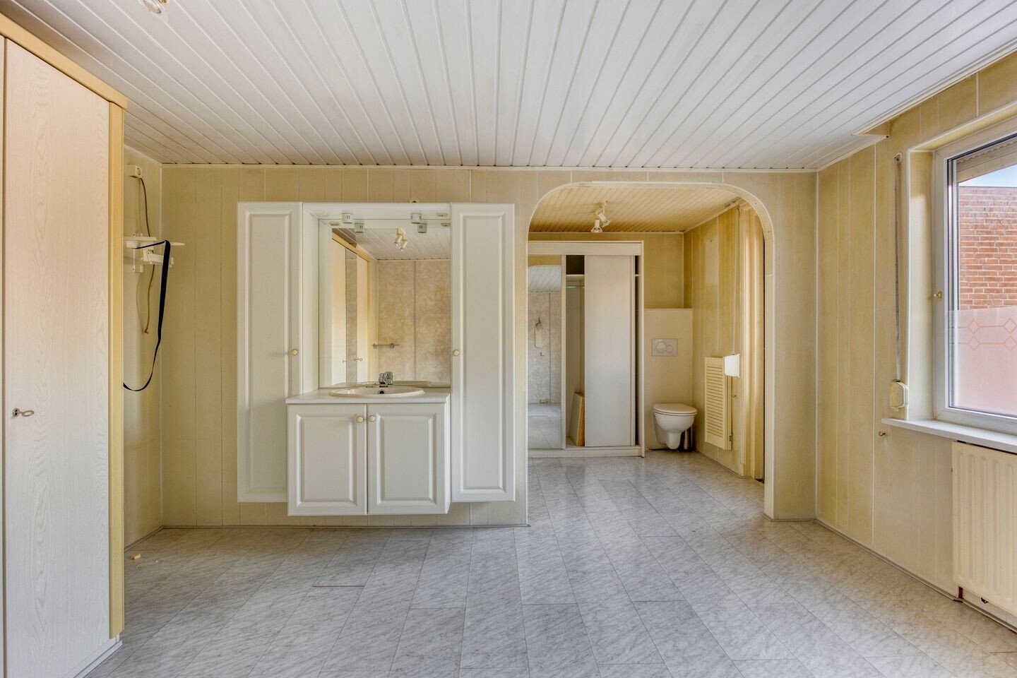 Tussenwoning te koop: Ringbaan-Zuid 105, Tilburg