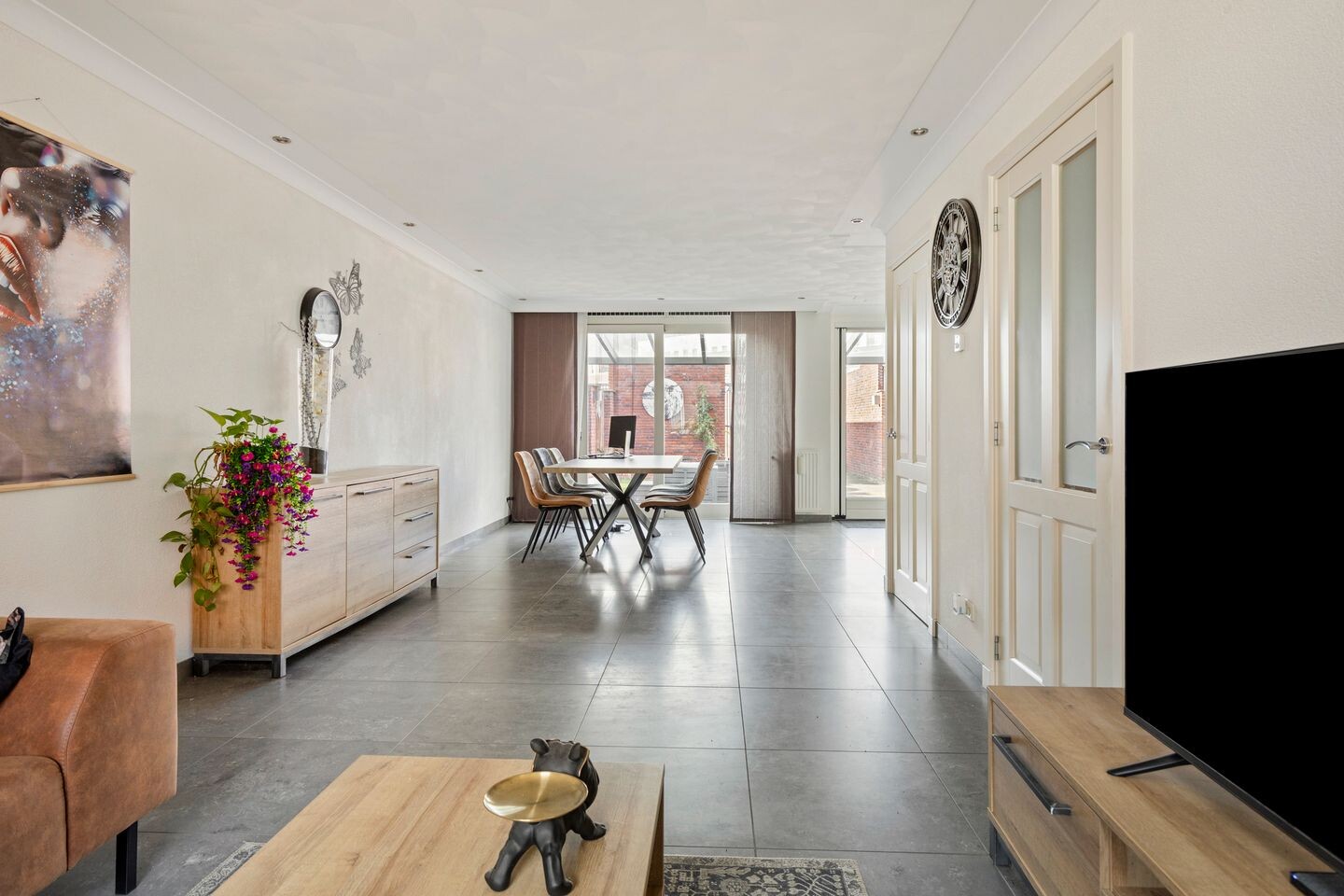 Tussenwoning te koop: Veestraat 135B, Tilburg
