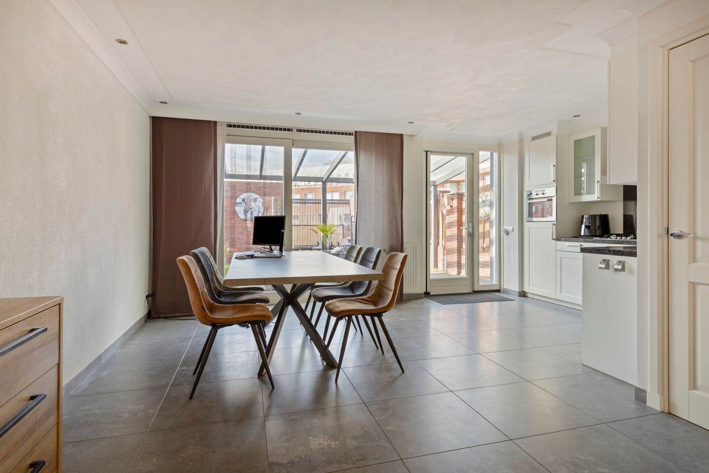 Tussenwoning te koop: Veestraat 135B, Tilburg