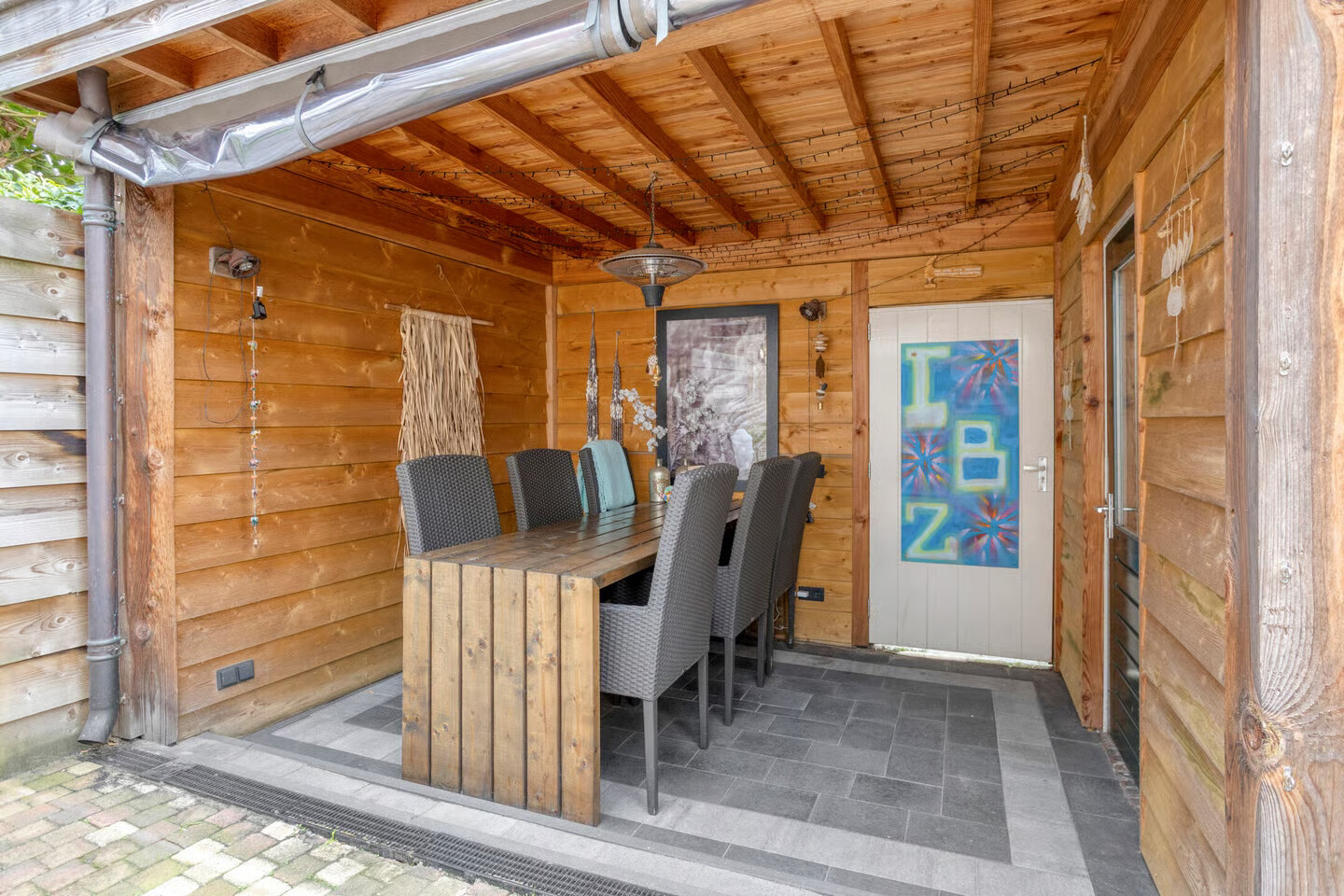 Tussenwoning te koop: Zwaluwstraat 4, Tilburg