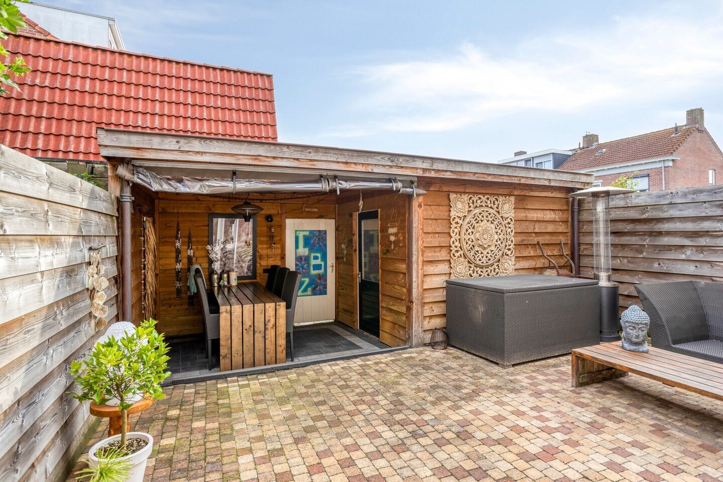 Tussenwoning te koop: Zwaluwstraat 4, Tilburg