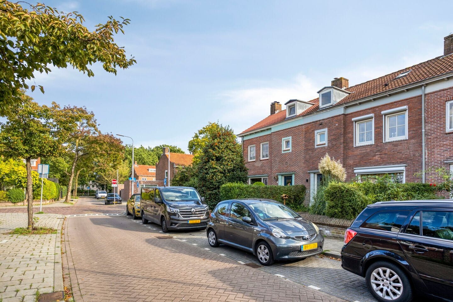 Tussenwoning te koop: Zwaluwstraat 4, Tilburg