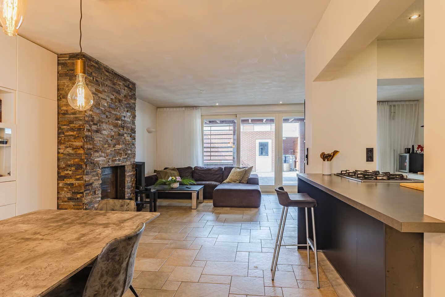 Hoekwoning te koop: Generaal Hertzogstraat 25, Tilburg