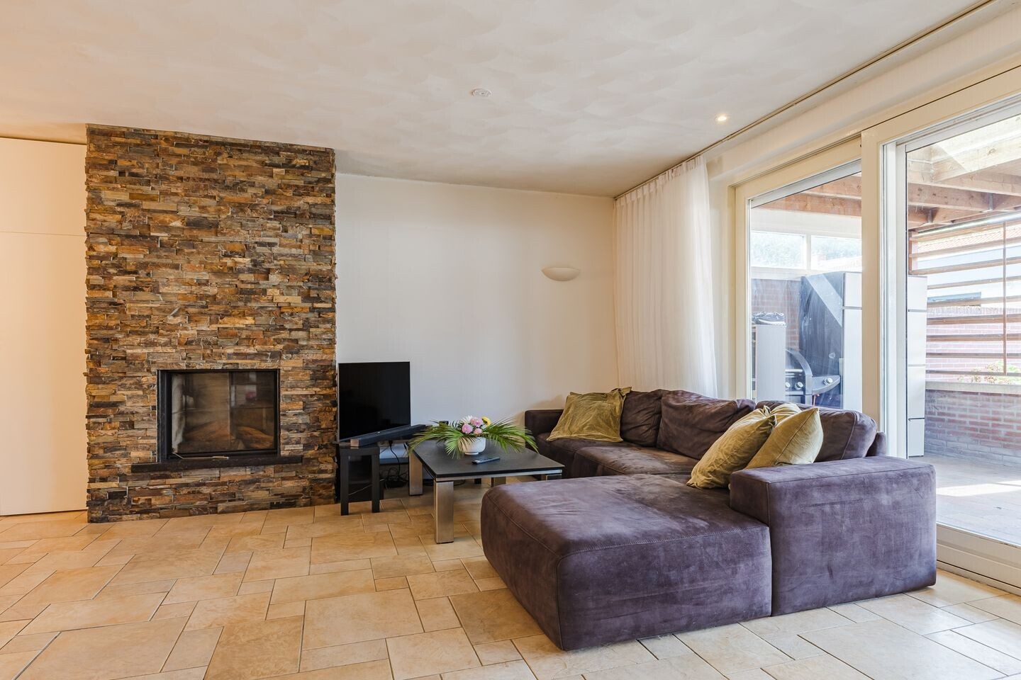 Hoekwoning te koop: Generaal Hertzogstraat 25, Tilburg