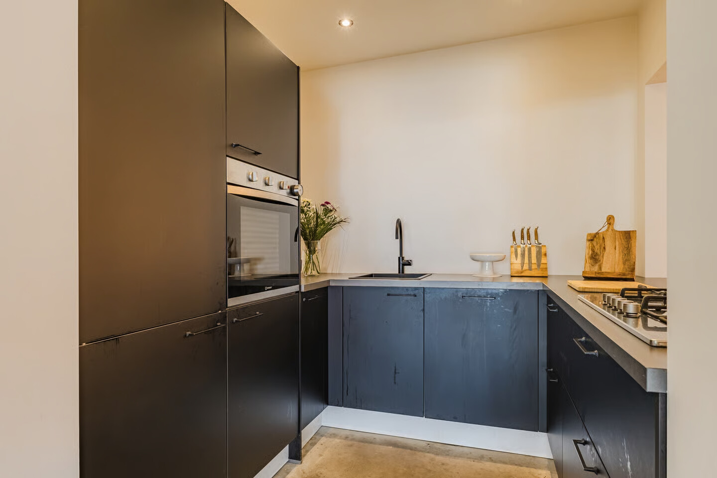 Hoekwoning te koop: Generaal Hertzogstraat 25, Tilburg