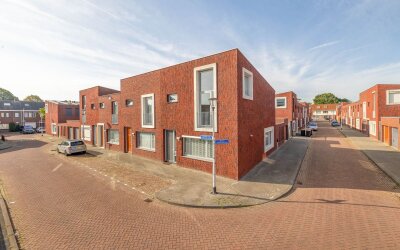 Cornelis van Uitgeeststraat 15