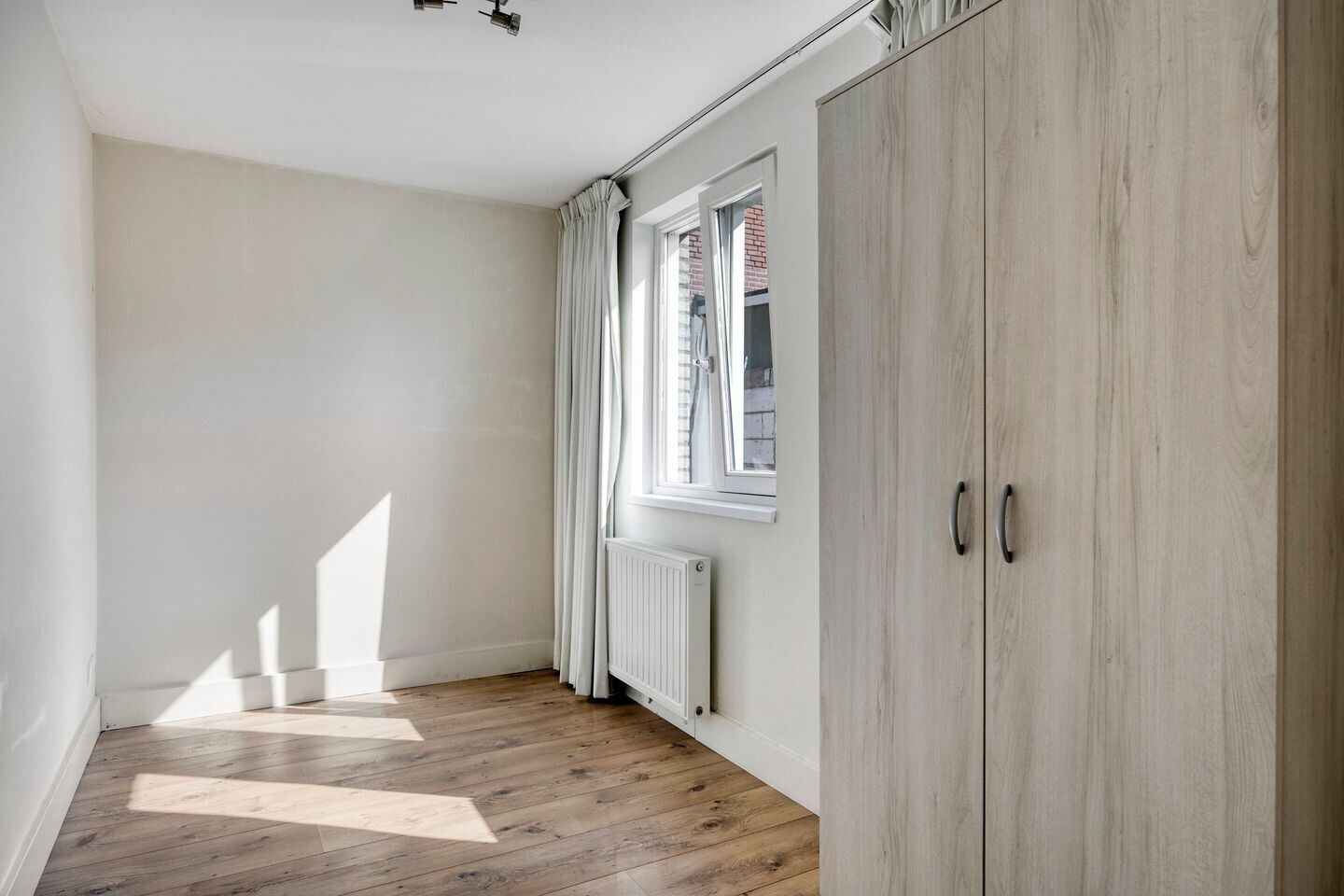 Twee-onder-één-kap te koop: Akkerstraat 5, Tilburg