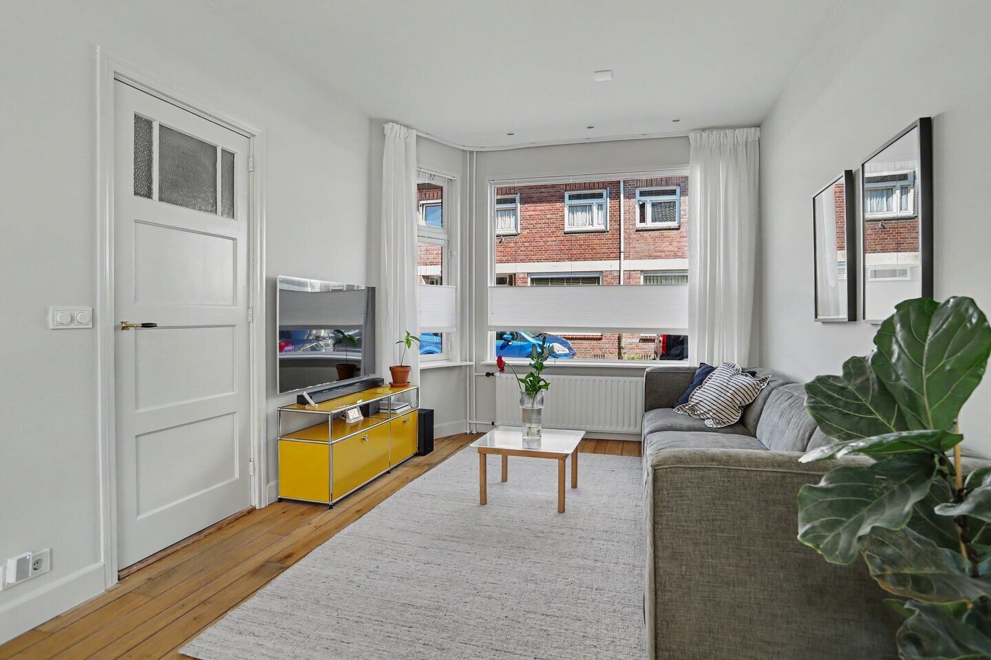 Tussenwoning te koop: Hobbemastraat 32, Tilburg