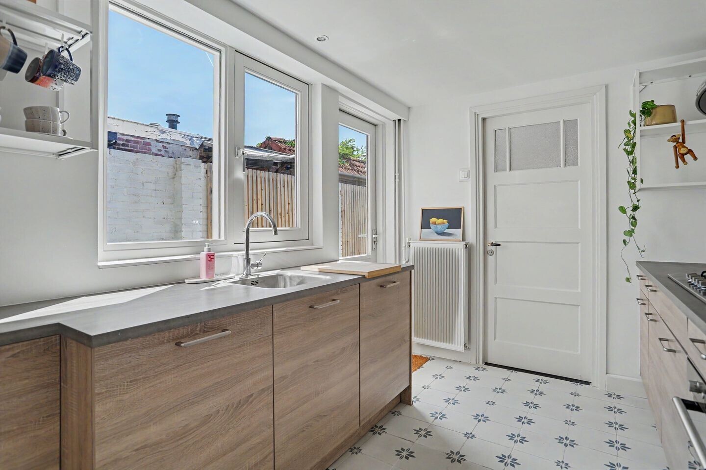 Tussenwoning te koop: Hobbemastraat 32, Tilburg