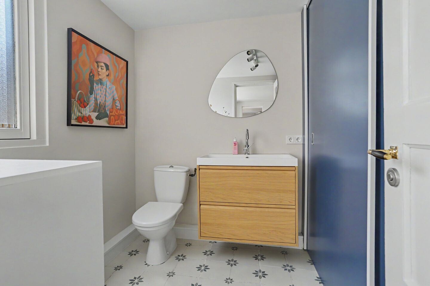 Tussenwoning te koop: Hobbemastraat 32, Tilburg
