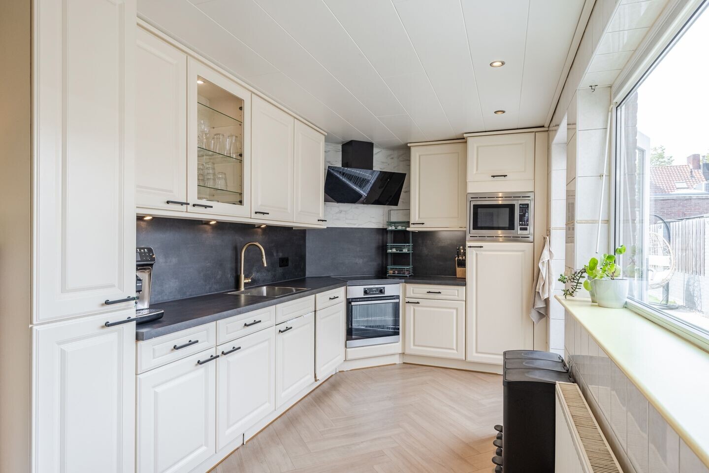 Tussenwoning te koop: Banningstraat 28, Tilburg