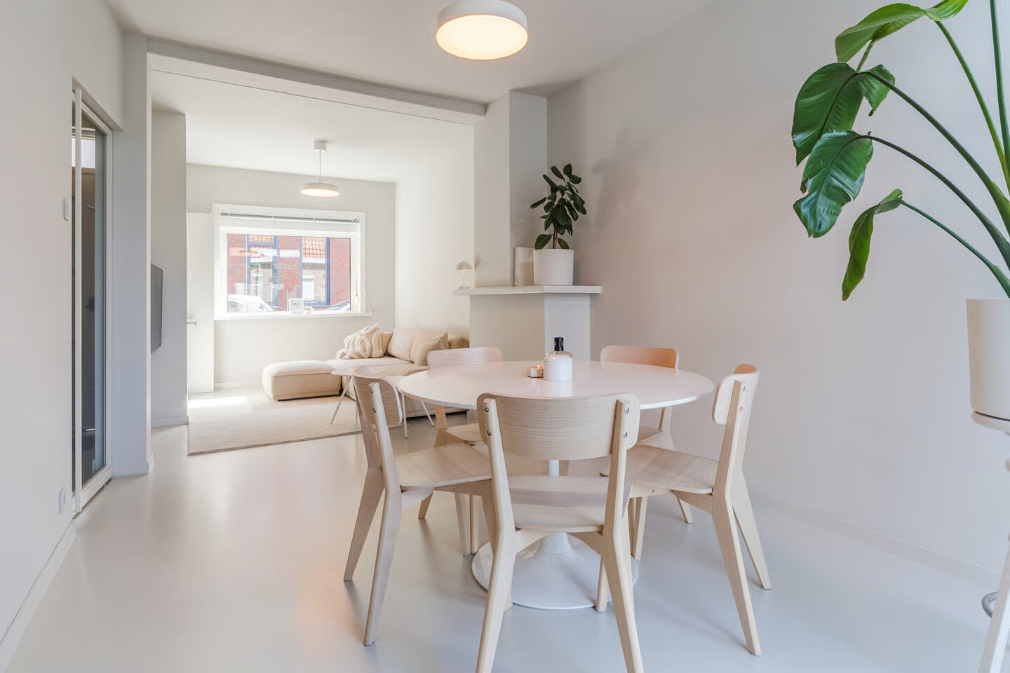 Tussenwoning te koop: Staringstraat 25, Tilburg