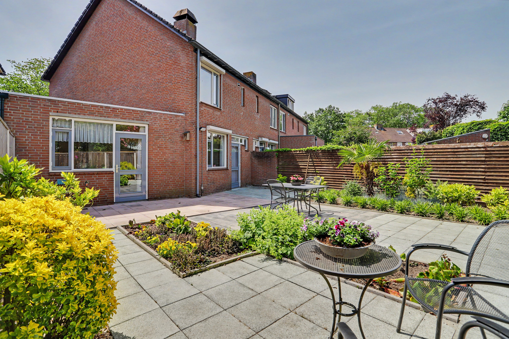 Tussenwoning te koop: Sint Maartensloop 70, Tilburg