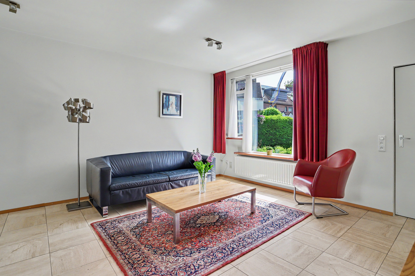 Tussenwoning te koop: Sint Maartensloop 70, Tilburg