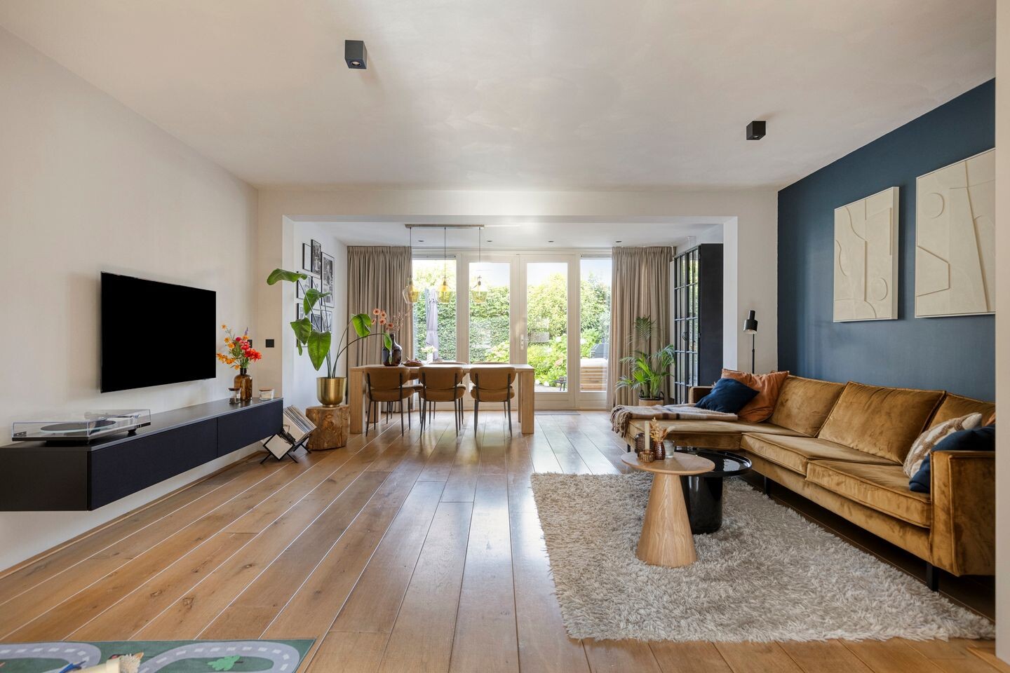 Tussenwoning te koop: Linge 73, Tilburg