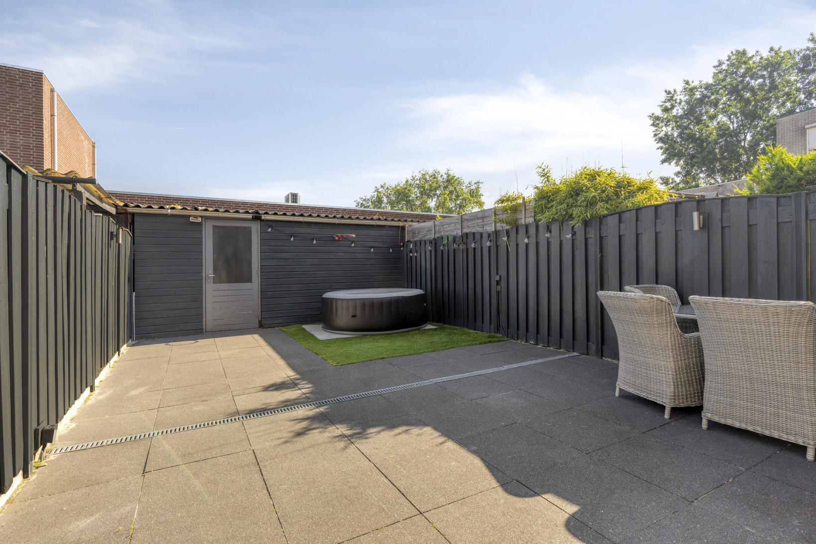 Tussenwoning te koop: Reuverlaan 5, Tilburg