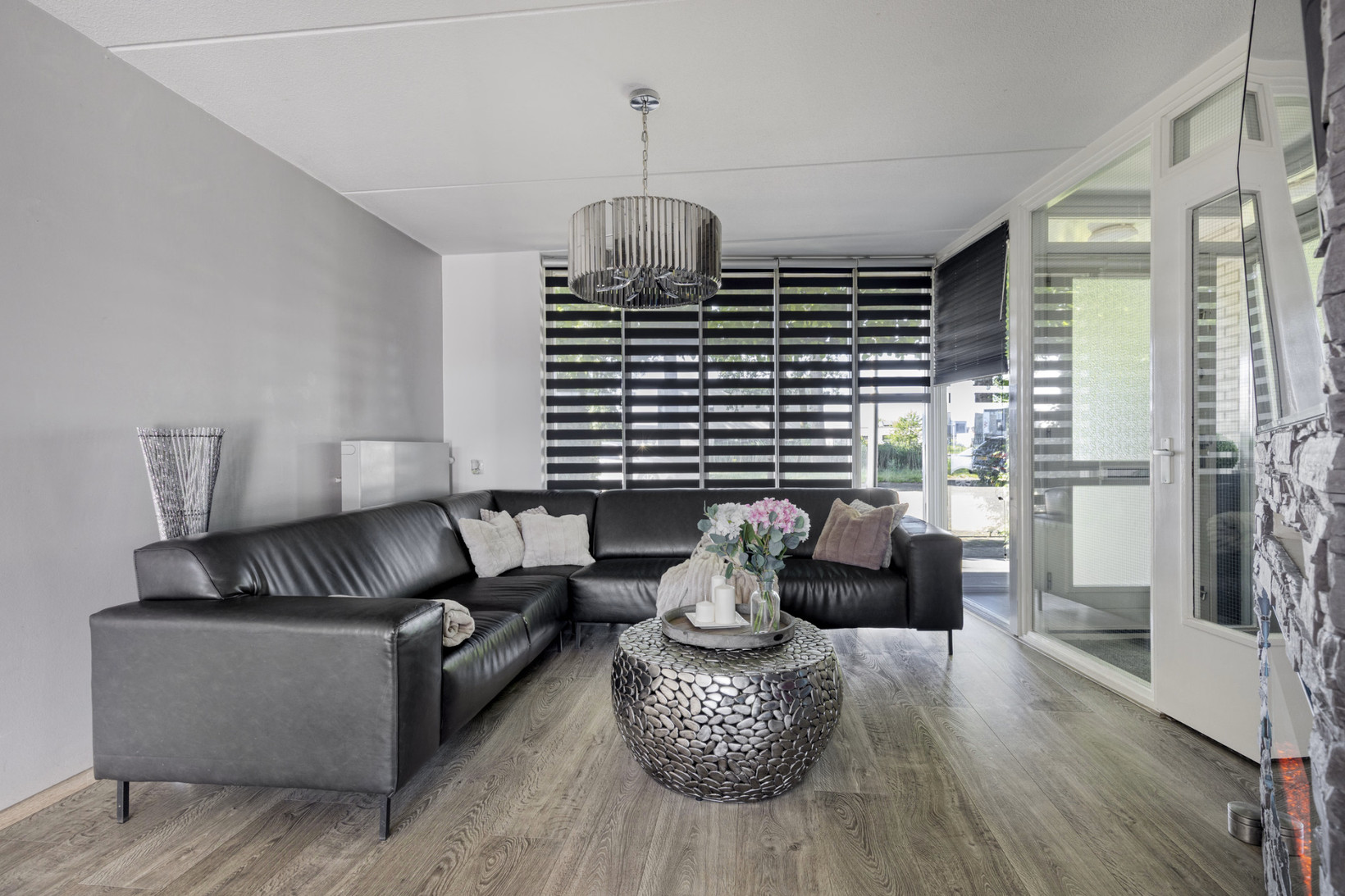 Tussenwoning te koop: Reuverlaan 5, Tilburg