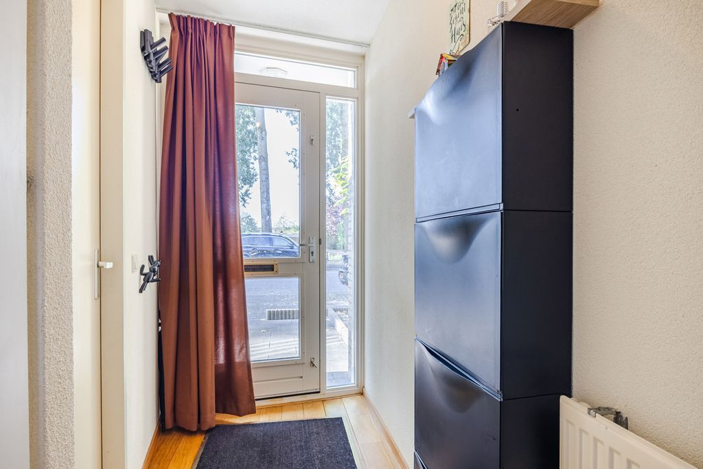 Tussenwoning te koop: Reuverlaan 79, Tilburg