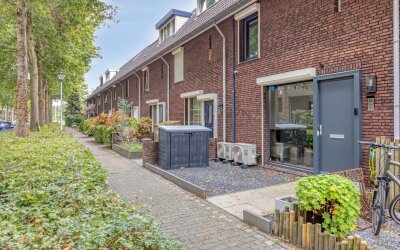 Roodeschoolstraat 22