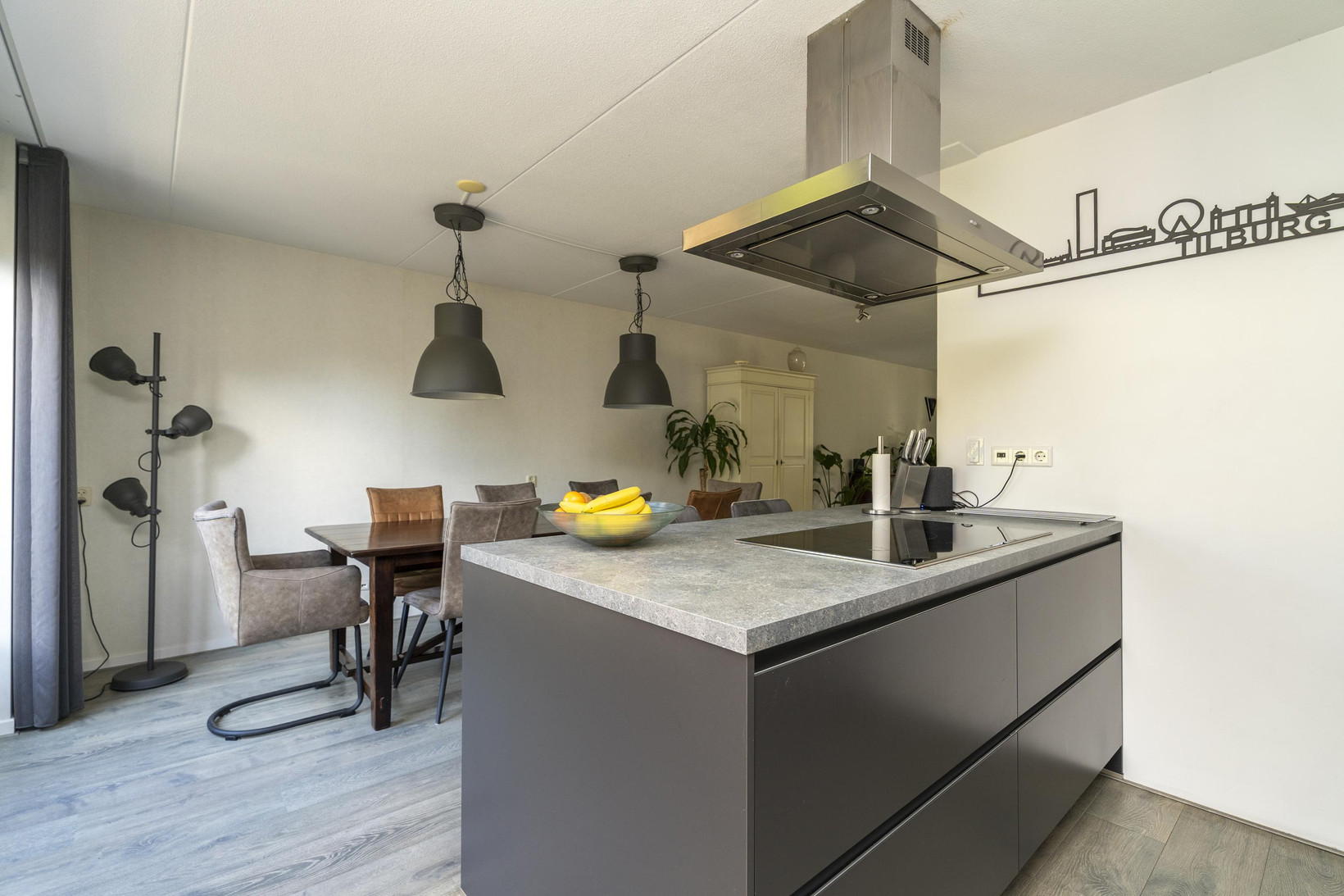 Hoekwoning te koop: Rustenburgstraat 25, Tilburg