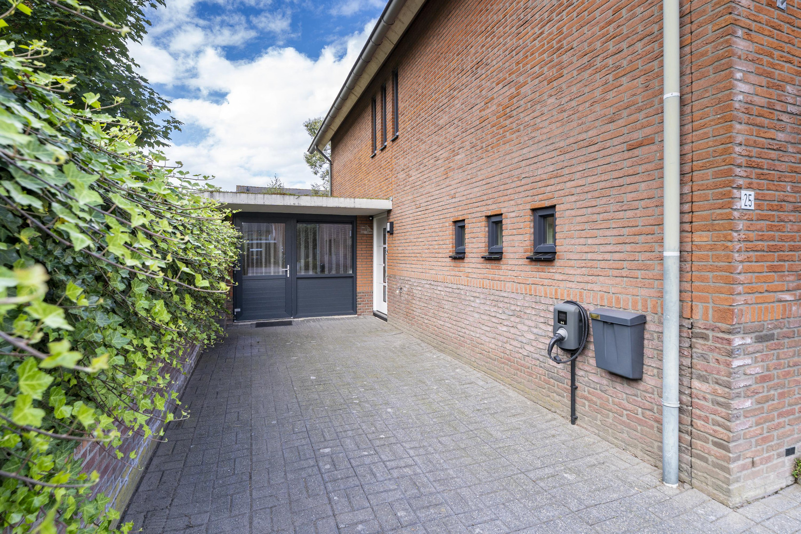 Hoekwoning te koop: Rustenburgstraat 25, Tilburg