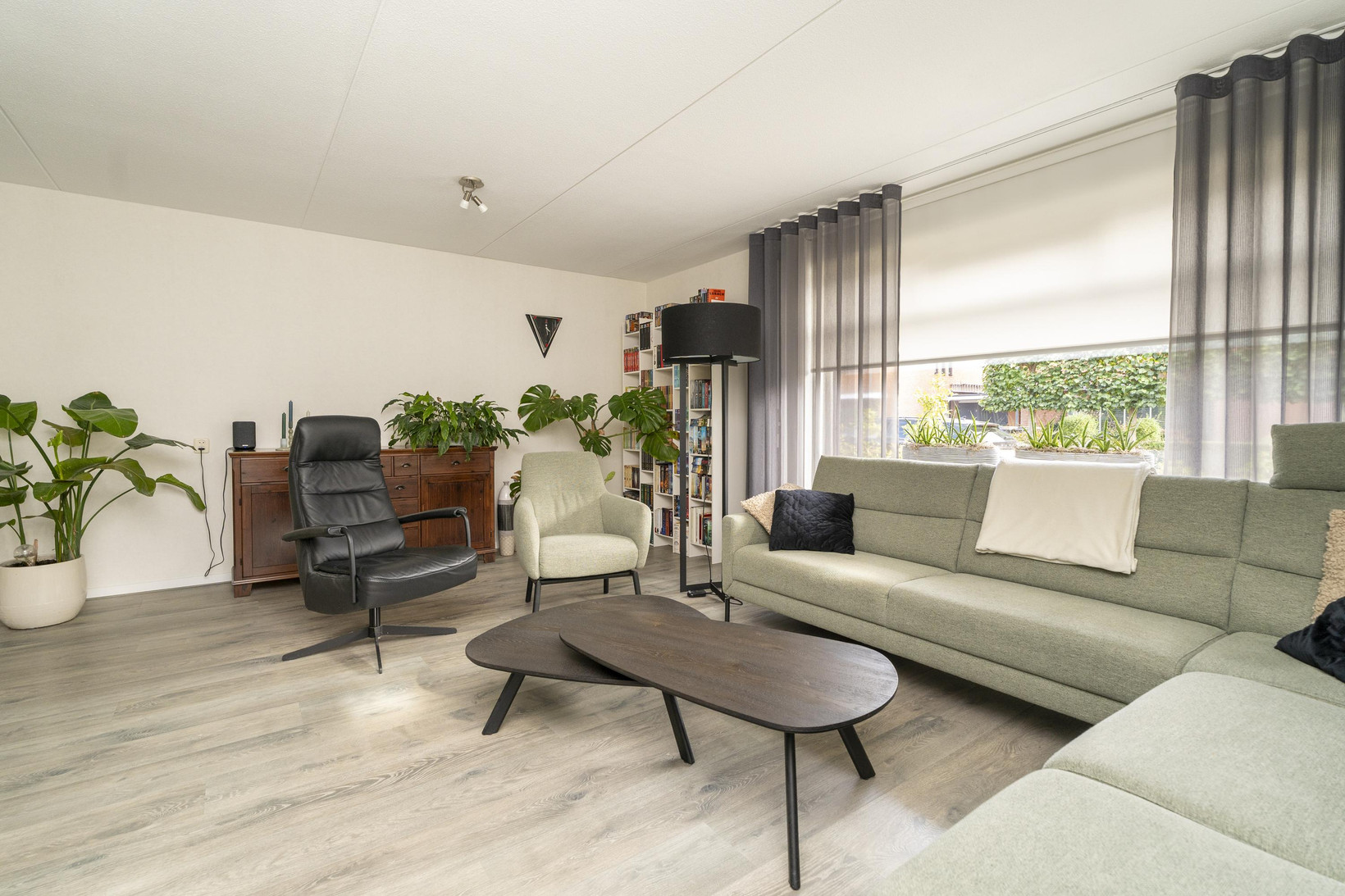 Hoekwoning te koop: Rustenburgstraat 25, Tilburg