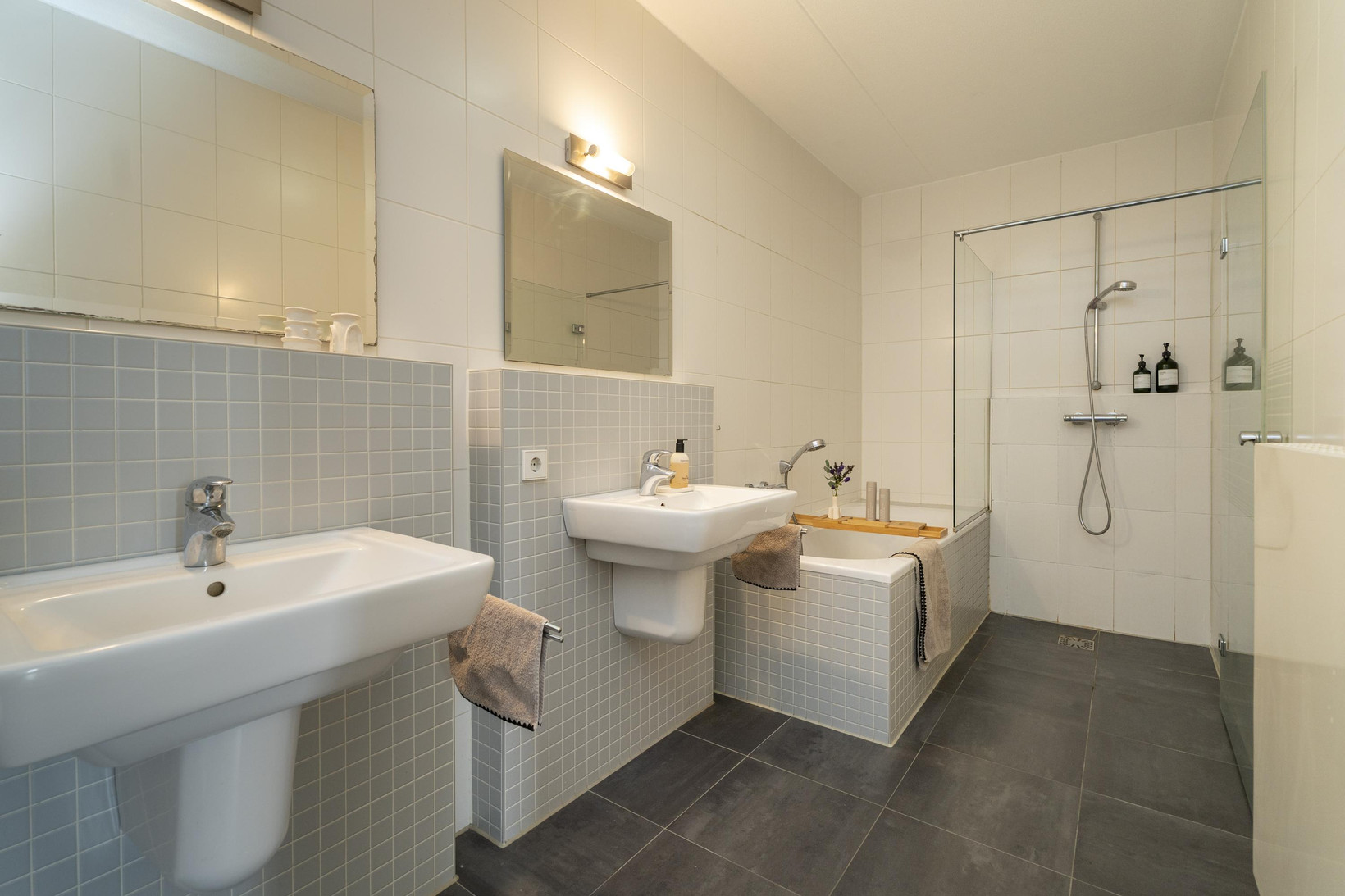 Tussenwoning te koop: Ankeveenstraat 8, Tilburg