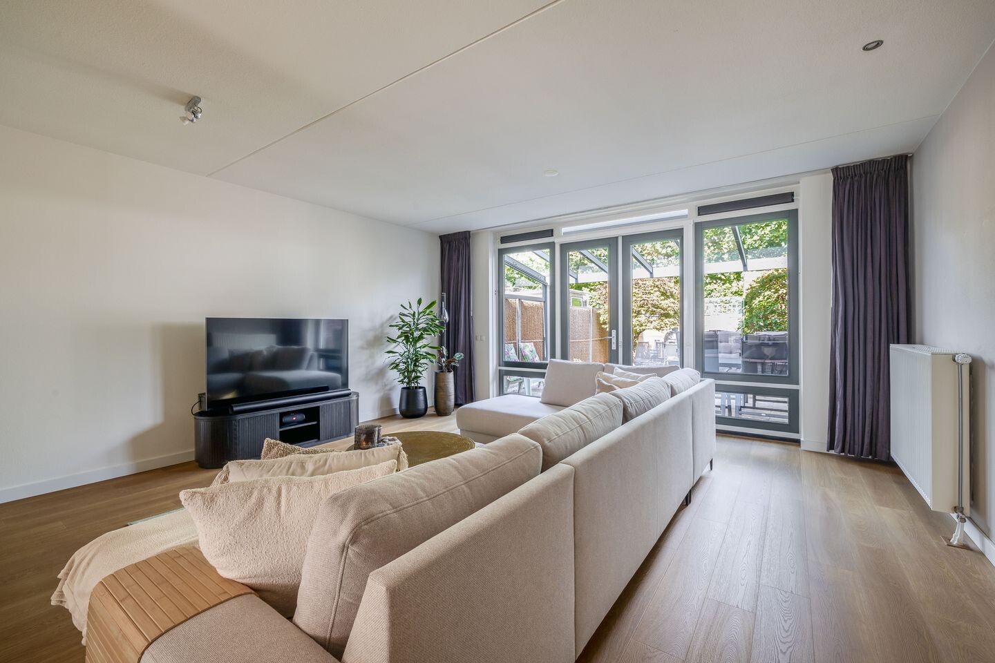 Tussenwoning te koop: Varsseveldstraat 123, Tilburg