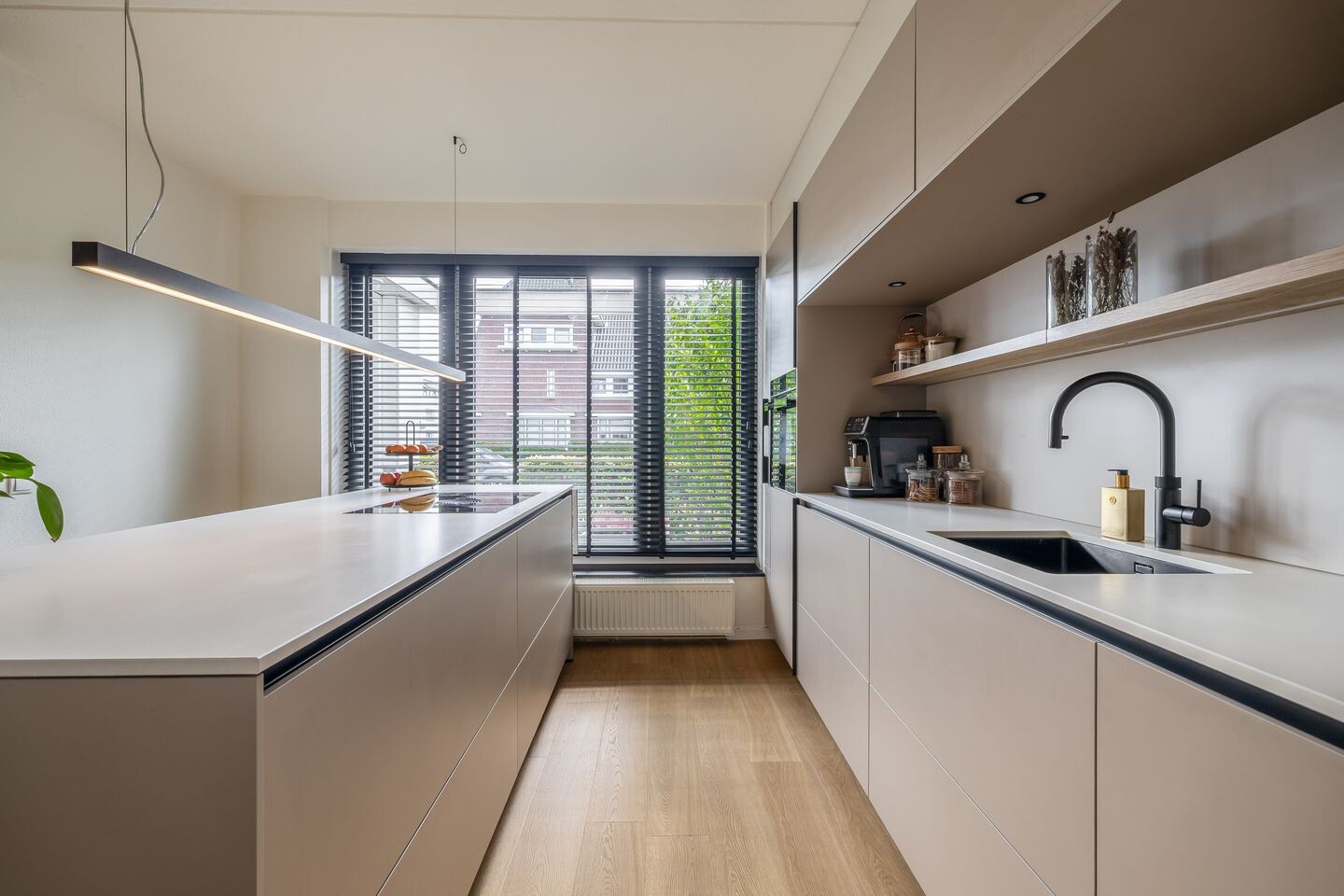 Tussenwoning te koop: Varsseveldstraat 123, Tilburg