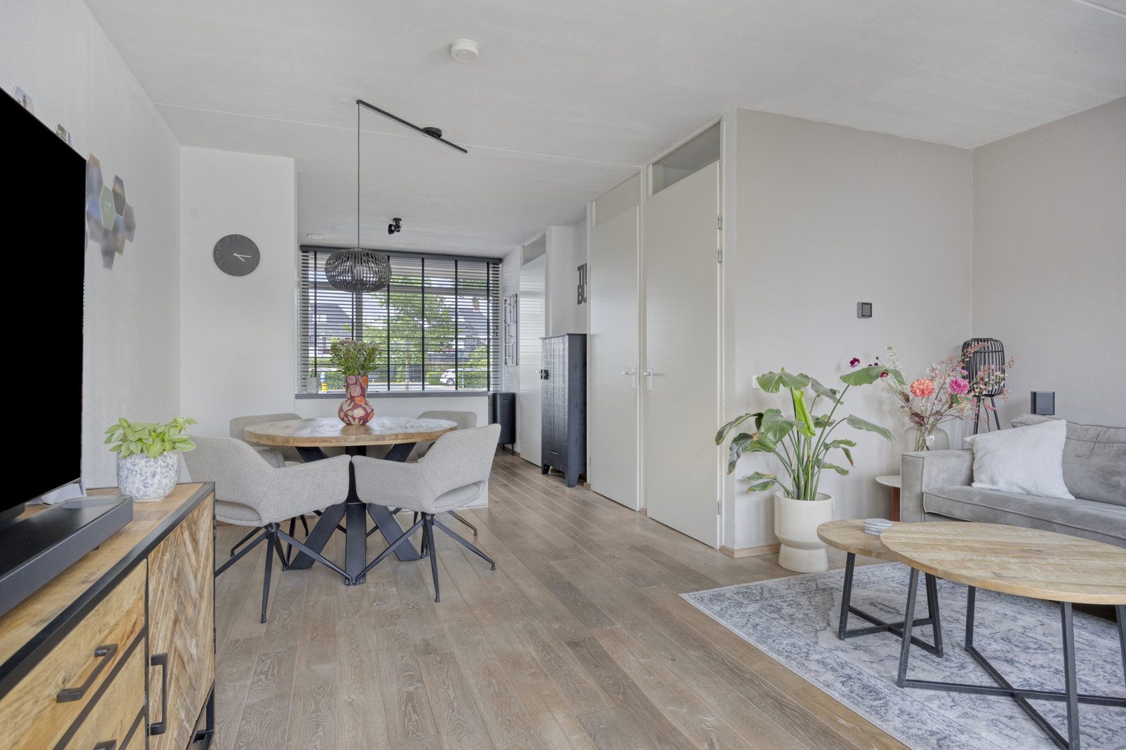 Tussenwoning te koop: Koolhovenlaan 32, Tilburg