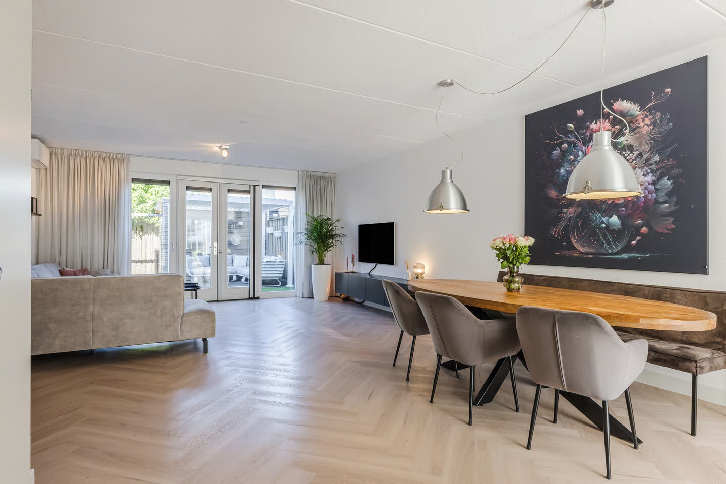Tussenwoning te koop: Zelhemstraat 1, Tilburg