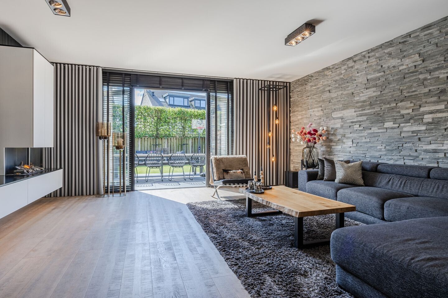 Tussenwoning te koop: Zierikzeestraat 12, Tilburg