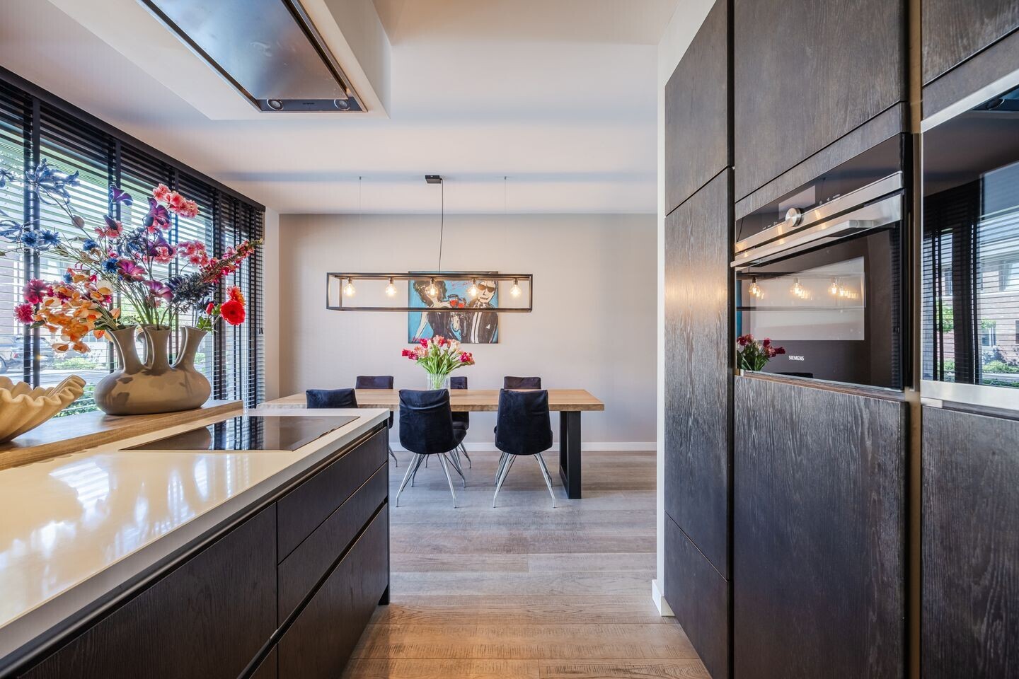 Tussenwoning te koop: Zierikzeestraat 12, Tilburg