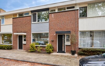 Muiderslotstraat 24
