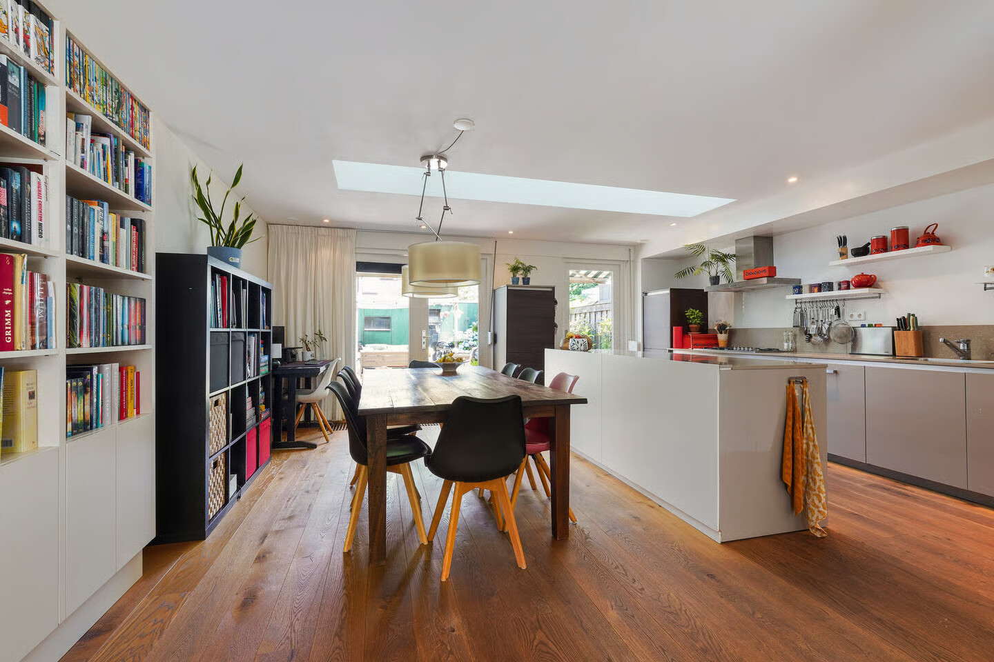 Tussenwoning te koop: Mangrovestraat 30, Tilburg
