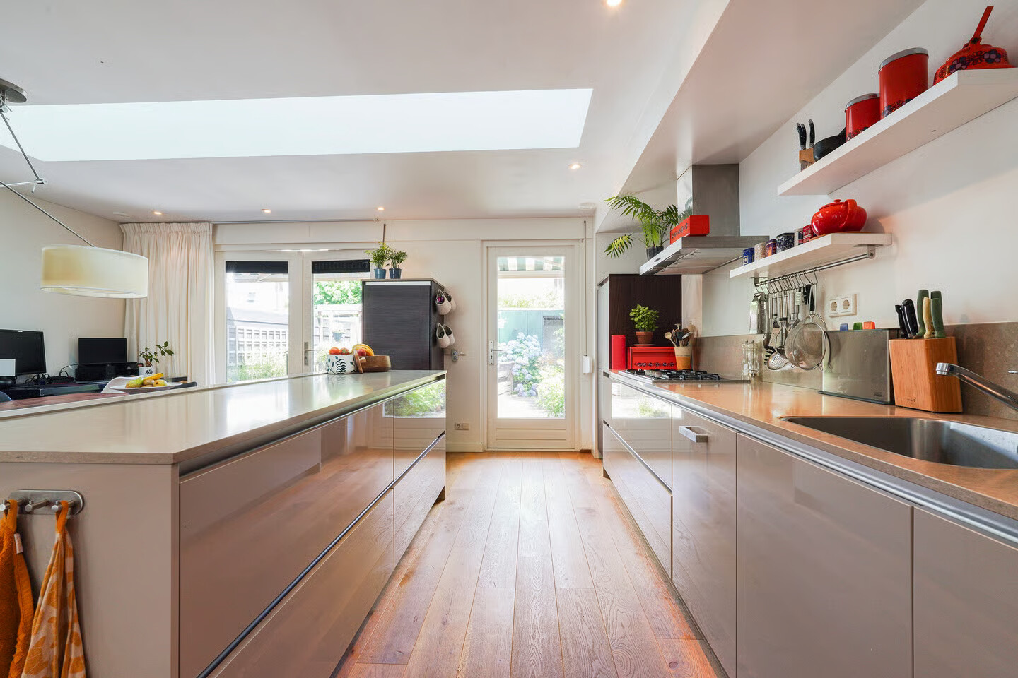 Tussenwoning te koop: Mangrovestraat 30, Tilburg